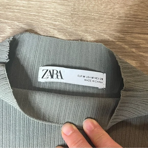 Zara Sleeveless Ribbed Midi Dress - Size M - Picture 2 of 3